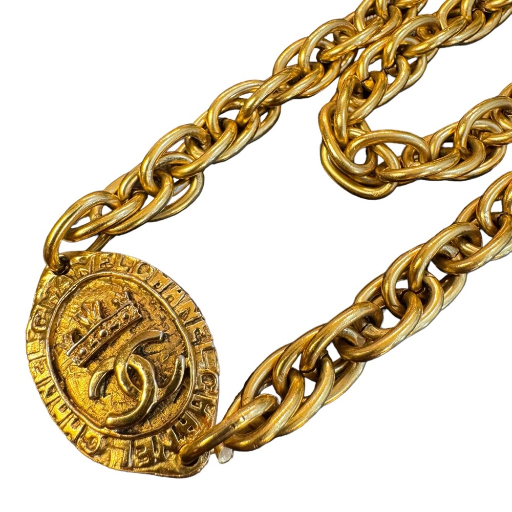 CHANEL Vintage Logo Crown Medallion Gold Tone Long Chain Necklace 45 cm